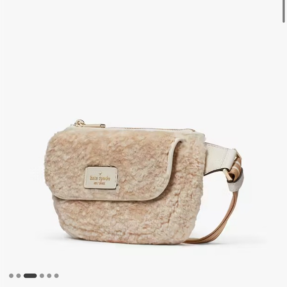 Rosie Faux Shearling Belt Bag NWT - Picture 2 of 5